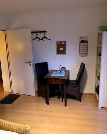 Gaestezimmer Suess- Scharf メッケンベウーレン エクステリア 写真